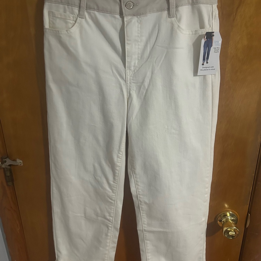 Stylish White Jeans